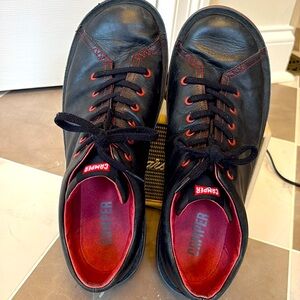 Men’s Camper Beetle red and black US14